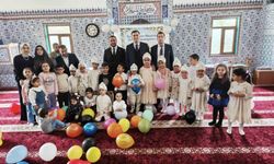 Minik çocukların Kur'an okumaya geçişleri şölen tadında kutlandı