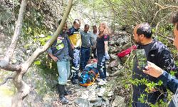 Ormanlık alanda uçurumdan düşen vatandaş yaralandı