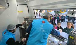 Osmaniye'de öğrencilere sıcak çorba ikramı