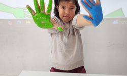 Otizm Farkındalık Günü'nde öğrencilerden anlamlı etkinlik