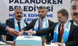 Palandöken Belediyesi'nden kariyer fuarında şampiyonluk coşkusu