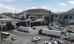 Sağlık Bakanlığı'ndan İran'a ikinci etap insani yardım amaçlı tıbbi malzeme gönderildi