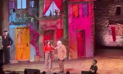 Sahnede fenalaşan Müjdat Gezen hastaneye kaldırıldı