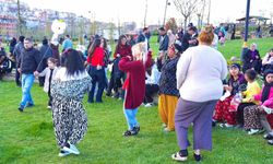 Sancaktepe'de Dünya Romanlar Günü coşkusu: Ayazma Yaşam Vadisi renklendi