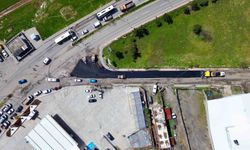 Siirt'te dev asfalt hamlesi: 26 bölgede 25 kilometrelik yol yenilenecek, 50 bin ton asfalt serilecek