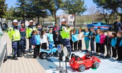 Simav'da öğrencilere trafik eğitimi