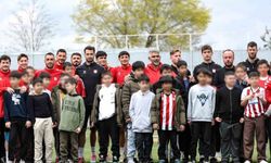 Sivasspor'dan çocuklara 23 Nisan etkinliği