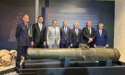 Söküme gelen gemiden 17. yüzyıla ait bronz top çıktı