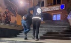 Sosyal medyada polis yeleği giyerek yayın yapan şahıs gözaltına alındı