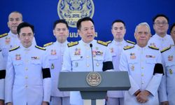 Tayland'da Charnvirakul hükümeti resmen göreve başladı