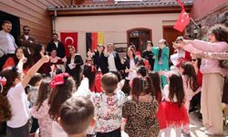 Tekirdağlı minikler Almanca öğrenerek 23 Nisan'ı kutladı