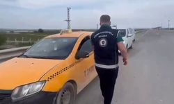 Ticari taksiyle göçmen kaçıran 2 sürücüye 334 bin 500 TL ceza