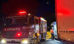 Tıra yandan çarpan otomobilde 1 kişi öldü, 1 kişi ağır yaralandı