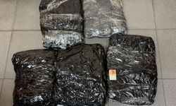 Türk yolcunun belinden 5 kilo 510 gram uyuşturucu çıktı