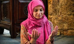 Ukraynalı yoga eğitmeni Lena, Müslüman olup Meryem ismini aldı