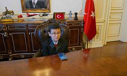 Vali koltuğuna oturdu, ilk talimatı okul güvenliği oldu