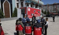 Vali Musa Işın'dan mobil sosyal hizmet aracına yakın takip