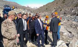 Vali Taşyapan: 'Heyelan bölgesinde risk devam ediyor'