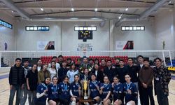 Voleybol turnuvasında Kazakistanlı öğrenciler şampiyon oldu.