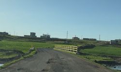 Yağışların ardından yollar köstebek yuvasına döndü