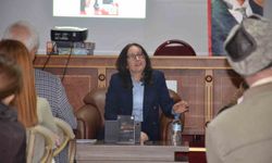 Yazar Hülya Başarangil Demir, Bilecik'te okuyucuyla bir araya geldi