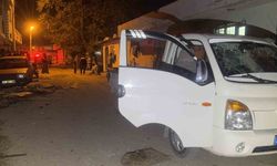 Yeni taşındıkları eve husumetlileri geldi, 14 yaşındaki çocuk silahla vuruldu