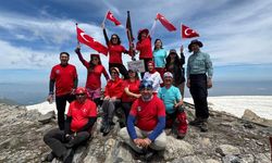 19 Mayıs coşkusu Babadağ'ın zirvesinde kutlandı