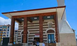 Akçaova TOKİ Camii'nde ilk Cuma namazı kılındı