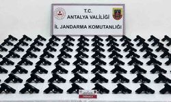 Antalya'da 100 adet ruhsatsız tabanca ele geçirildi