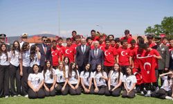 Ayvalık'ta 19 Mayıs coşkusu