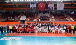 Bahçelievler'de 19 Mayıs coşkuyla kutlandı