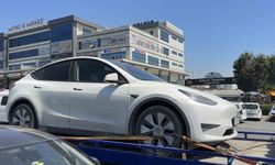 Başakşehir'de park ettiği aracından inerken silahlı saldırıya uğradı