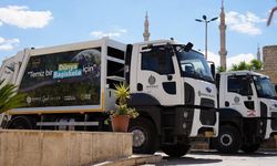Başiskele Belediyesinden Suriye'nin Azez kentine 2 çöp kamyonu hibesi