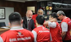 Başkan Çolakbayrakdar: 'Şampiyon çocuklarımızla gurur duyuyorum'