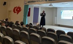 Bayburt'ta öğrenciler ruh sağlığı konusunda bilgilendirildi