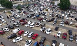 Bayram öncesi Bursa oto pazarında yoğunluk