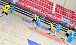 Bilecik'te futsal çeyrek final heyecanı sürüyor