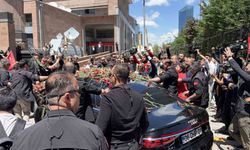 CHP Genel Başkanı Kılıçdaroğlu, Genel Merkez'de çiçeklerle karşılandı