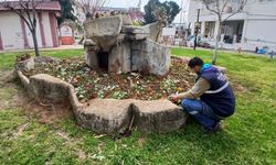 Efeler'de parklar yenileniyor