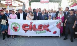 Emiralem Çilek Festivali'ne görkemli açılış