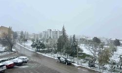 Eskişehir'in bazı ilçeleri güne beyaz örtüyle uyandı