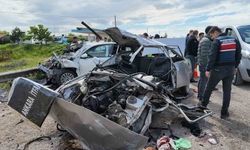Feci kazada hayatını kaybeden çift ve 10 yaşındaki kızları toprağa verildi