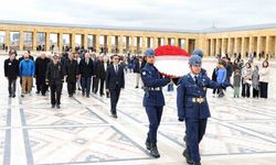 Fenerbahçe Divan Kurulu, kulübün kuruluşunun 119. yılında Anıtkabir'i ziyaret etti