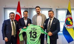 Fenerbahçe, Tarık Çetin ile 3 yıllık sözleşme imzaladı
