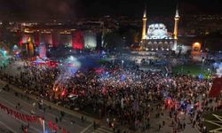 Galatasaray taraftarları Kayseri'de şampiyonluğu kutladı