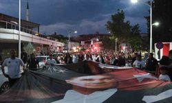 Gençlik coşkusu Sarıgöl sokaklarını aydınlattı