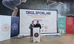 GKV'li Kont kardeşlerden Türkiye yüzme başarısı