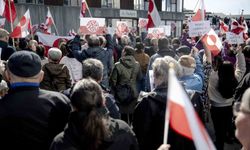 Grönland'daki yeni ABD konsolosluğu önünde protesto