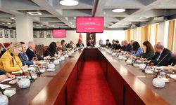 İlaç firmaları Atatürk Üniversitesinde bir araya geldi; Hedef: İlaçta Ar-Ge ve yerli üretim ile sağlıkta tam bağımsız Türkiye