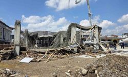İnşatta beton dökülürken kalıp çöktü: 1 işçi yaralandı